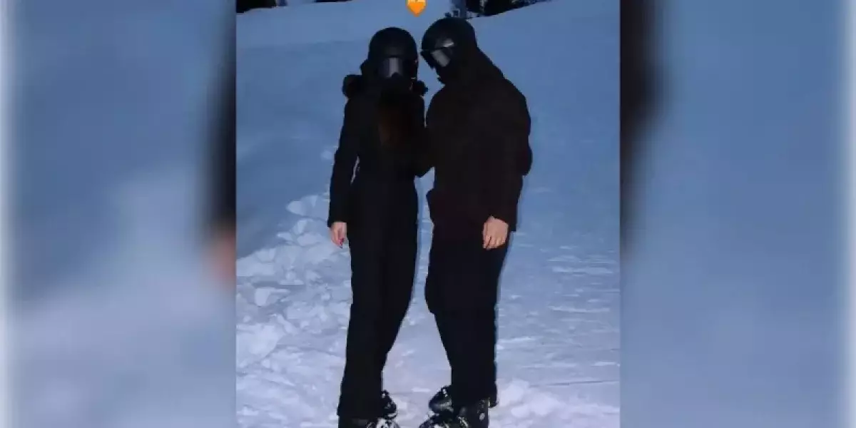 «Сүйіктісі ме?: Танымал футболшы Дастан Сәтпаев белгісіз арумен көзге түсті