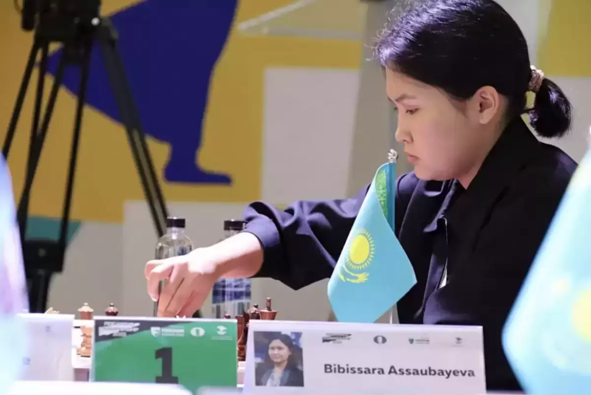 Бибисара Асаубаева в третий раз стала чемпионкой мира по блицу