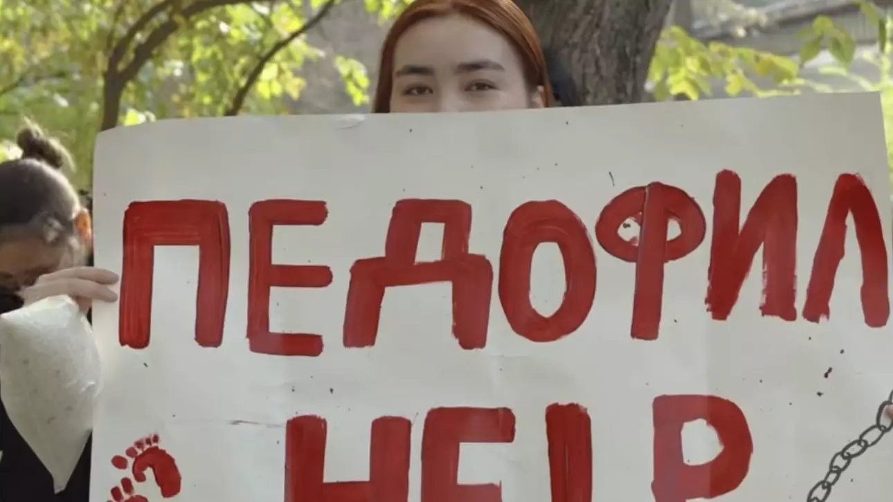 «Жаңа адамдар» балалар порнографиясынан табыс тапқан педофилді әшкереледі