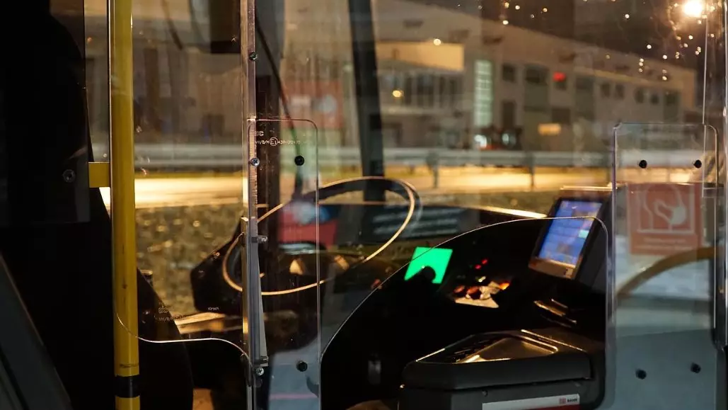 Өскеменде автобус жүргізушісі рөлде отырып жан тапсырды