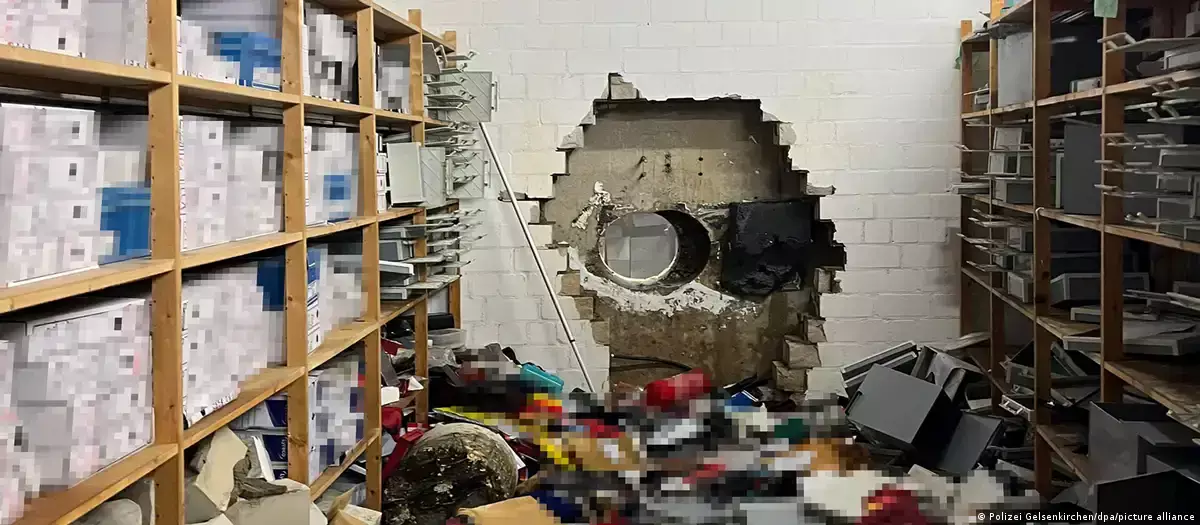 Крупнейшее ограбление в истории Германии: из банковских сейфов похищено до 90 млн евро - новости на Lada.kz 31.12.2025