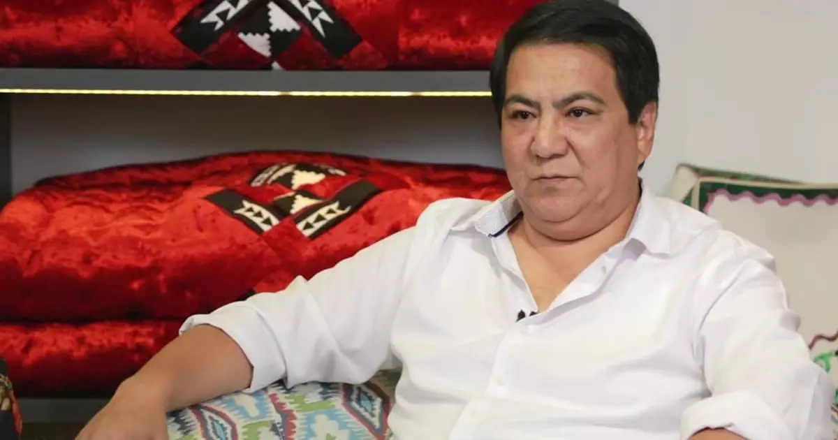   «Біреуге міндетсінбеу керек!»: танымал әртіс намаз оқитындарды сынға алды   