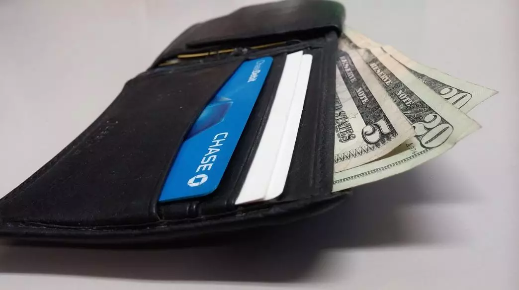 Жаңа жыл қарсаңында доллар бағасы өсіп кетті