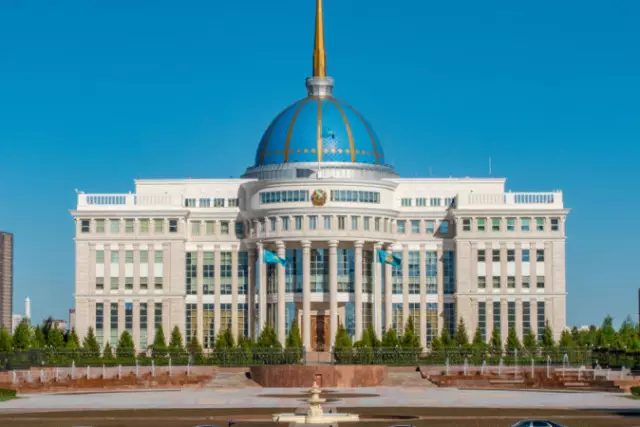 Мемлекет басшысының атына Жаңа жылға орай құттықтау жеделхаттары келіп жатыр