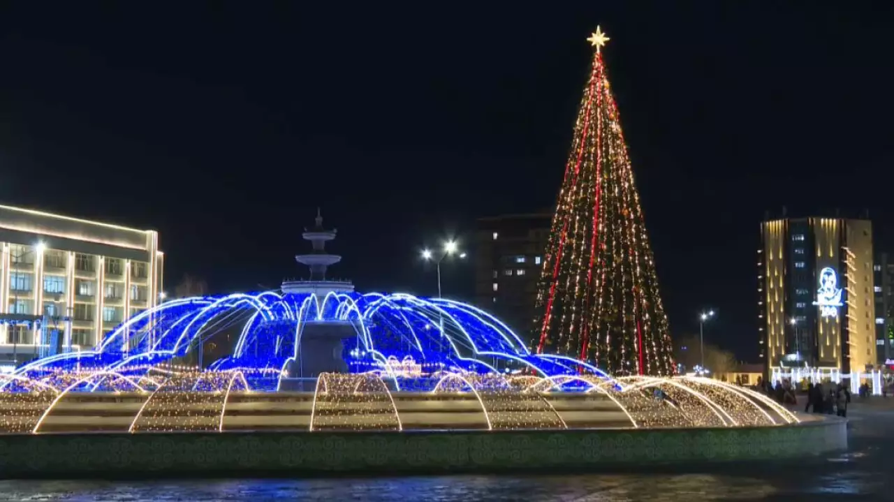 Семейде жаңа жылға дайындық қызу. Live