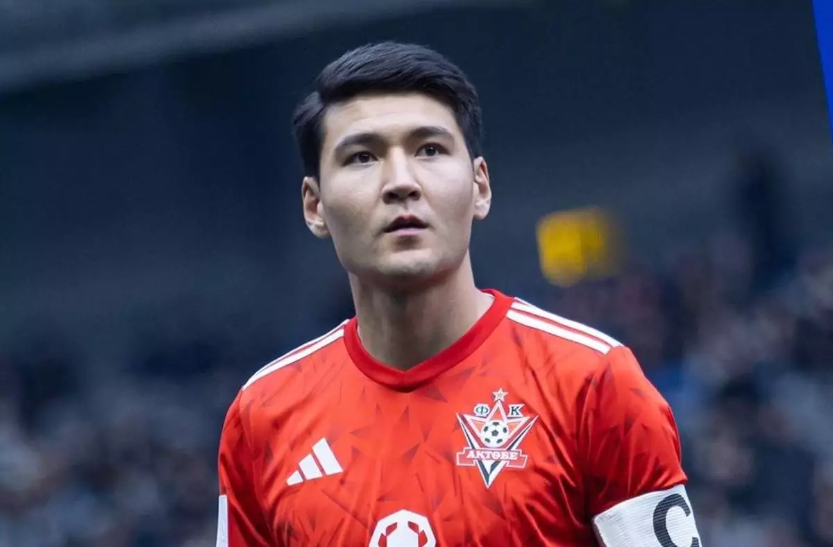 "Ақтөбе" клубының капитаны Әлібек Қасым командамен қош айтысты