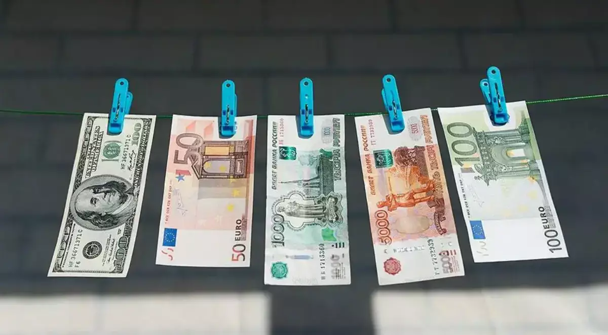 Курс валют в Казахстане на праздничные дни: с 1 по 4 января 2026 года - новости на Lada.kz 31.12.2025