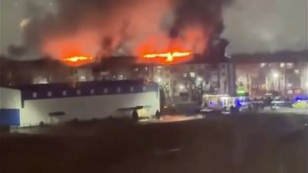 В Таразе вспыхнул крупный пожар за несколько часов до нового года