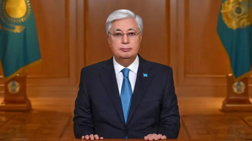 Президент Тоқаев Қазақстан халқын Жаңа жылмен құттықтады