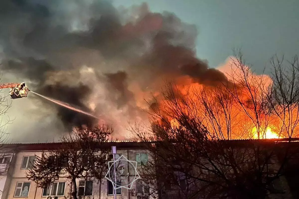 Два пожара произошли в новогоднюю ночь в Таразе