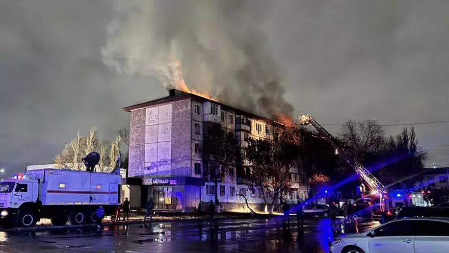 Таразда алапат өрт: 100 адам, оның ішінде 30 бала эвакуацияланды
