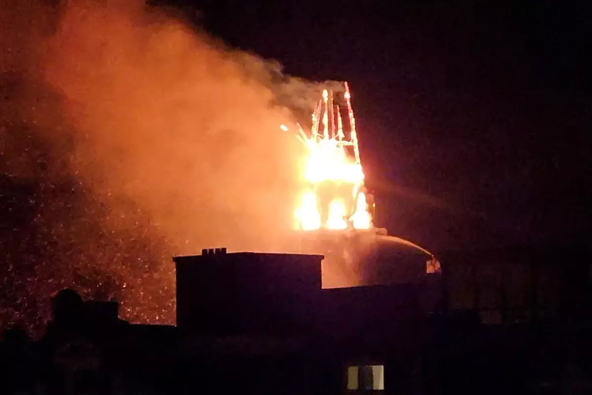 Церковь со 150-летней историей сгорела в новогоднюю ночь в Амстердаме