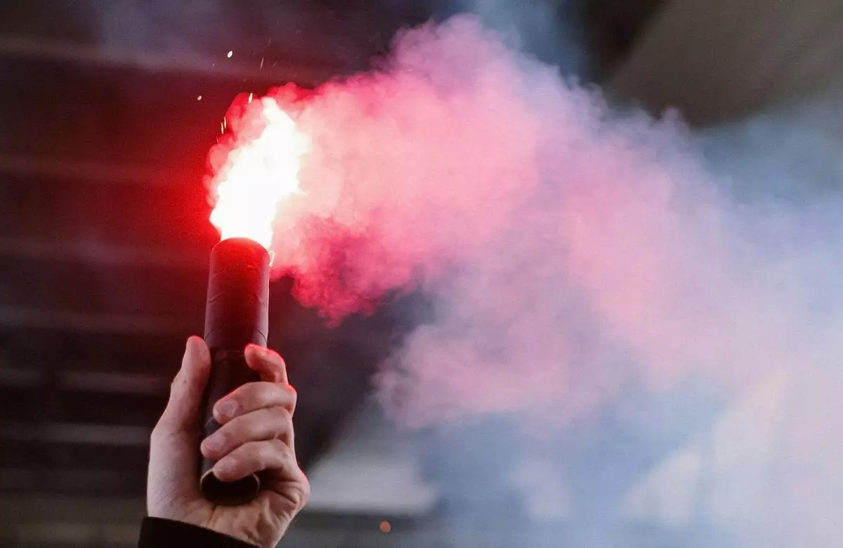 "Взорвалась петарда": четыре человека пострадали при использовании пиротехники в Павлодаре