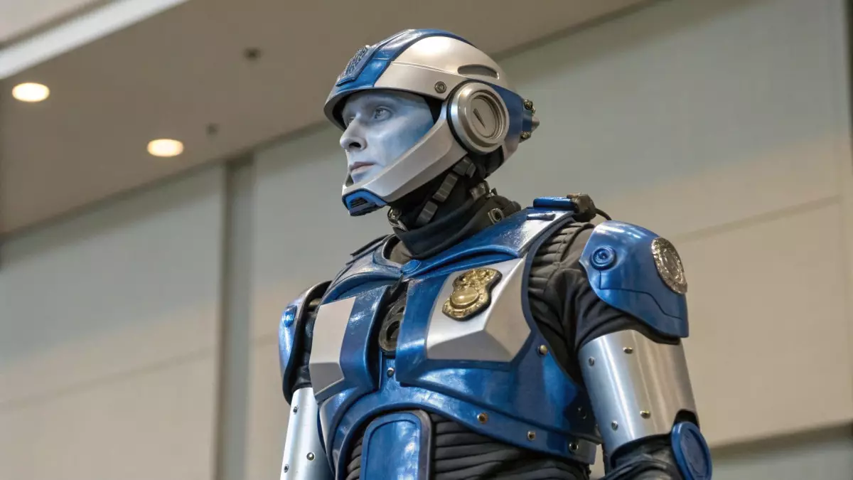 Патруль из будущего: в Китае робот вышел на улицы вместе с полицией