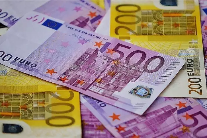 Болгария официально перешла на евро