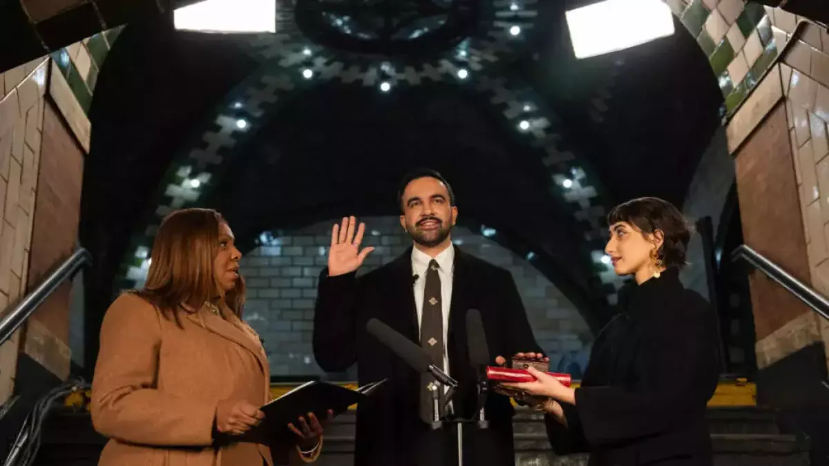 Новый мэр Нью-Йорка принес присягу на Коране