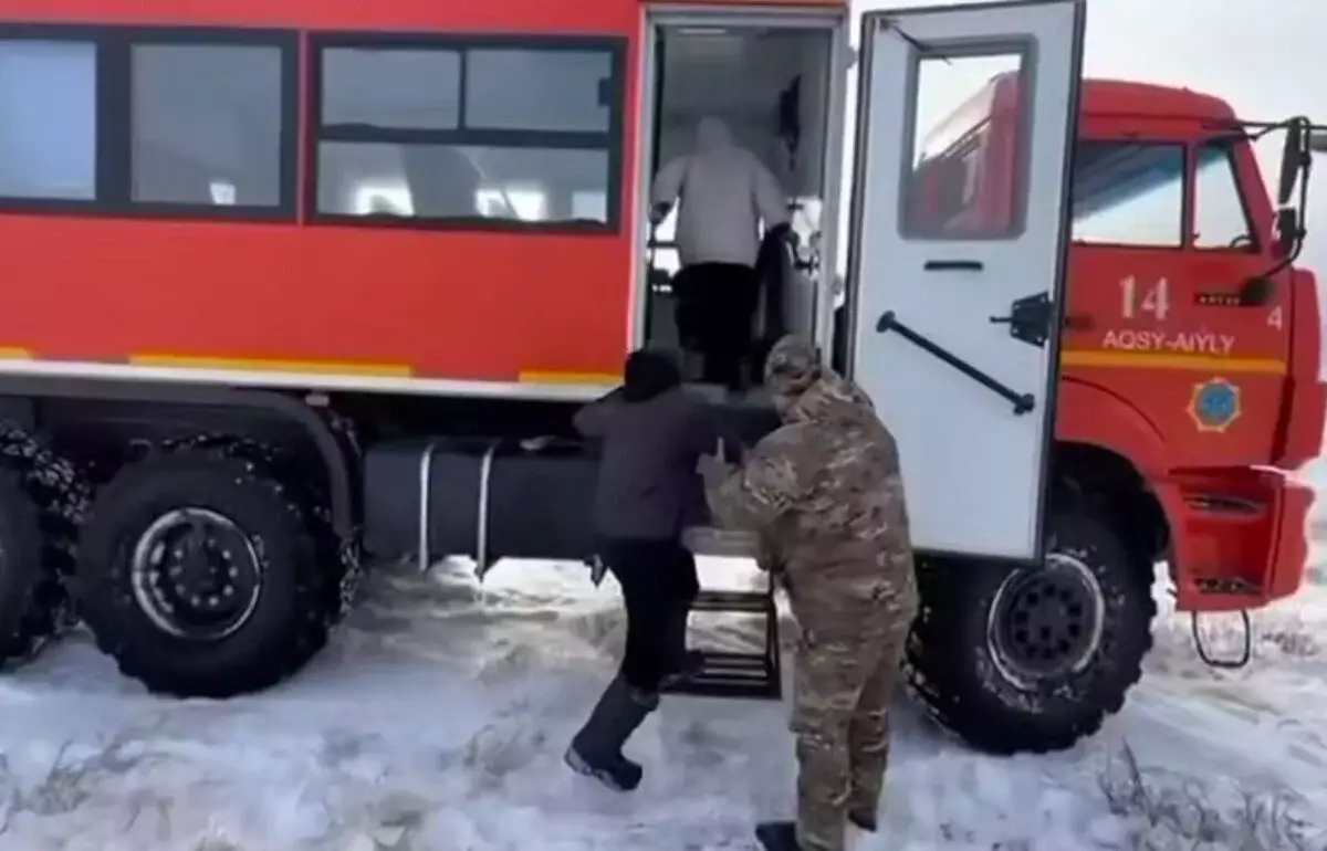 Двое мужчин заблудились в степи в Карагандинской области (ВИДЕО)