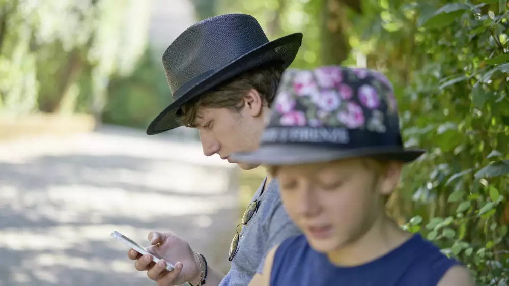 Еще одна страна может запретить детям соцсети