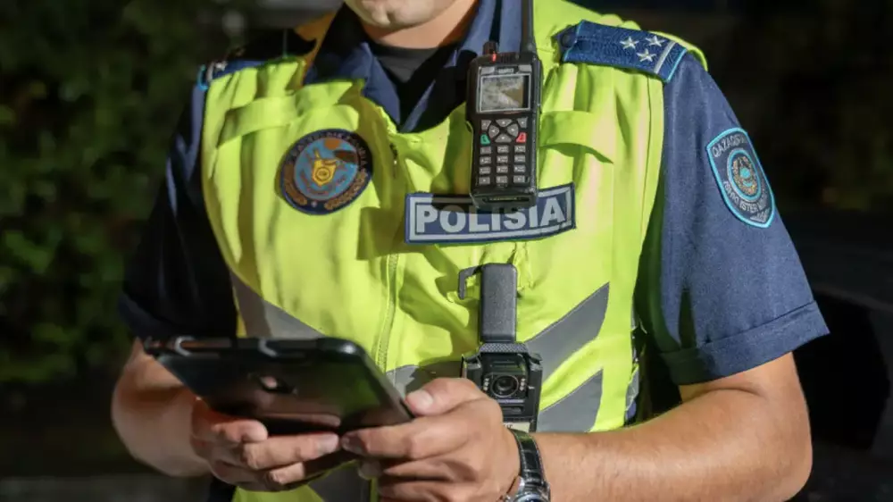 Штрафы за мат и выброс мусора выросли в Казахстане