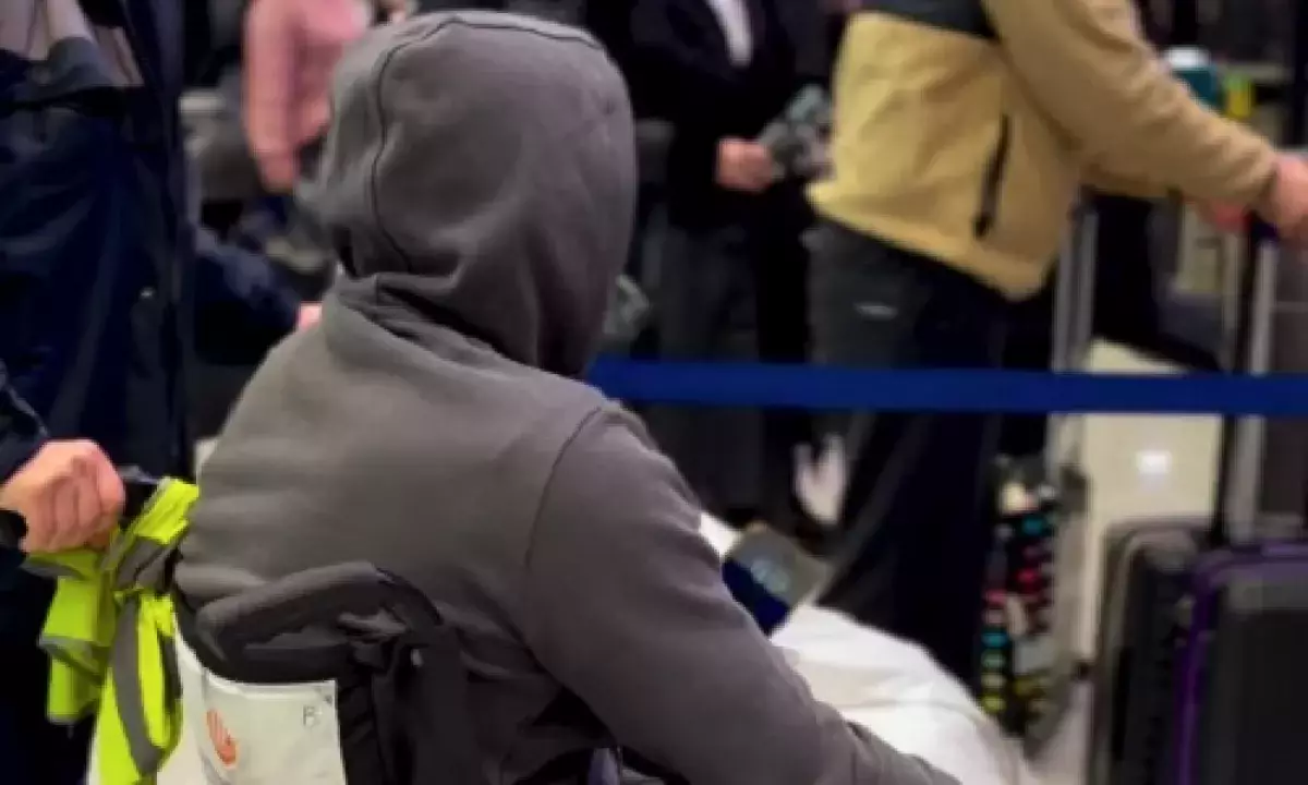 Татамиде бір аяғы қалып қойған Дамир Исмағұловтың мүгедектер арбасында отырған видеосы тарады