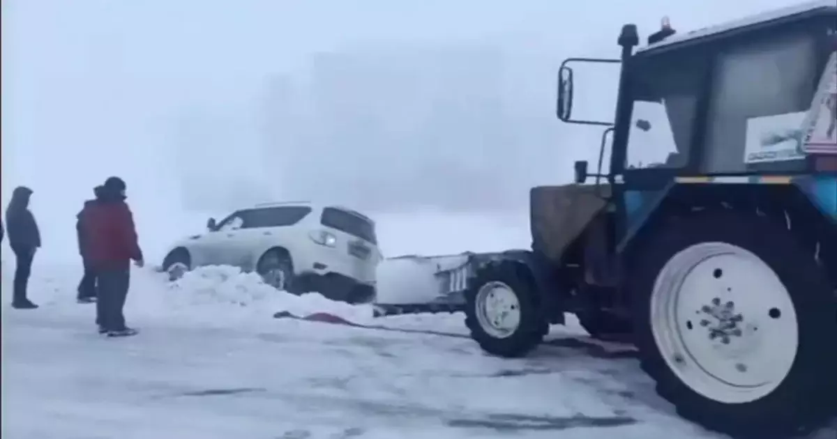 ШҚО-да бір мезетте үш көлік жолдан шығып кетті