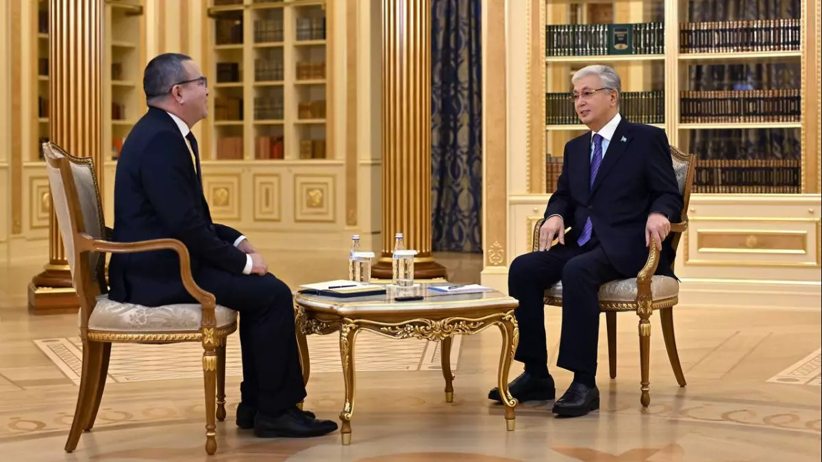 Мемлекет басшыс «Turkistan» газетінің редакторына сұхбат берді