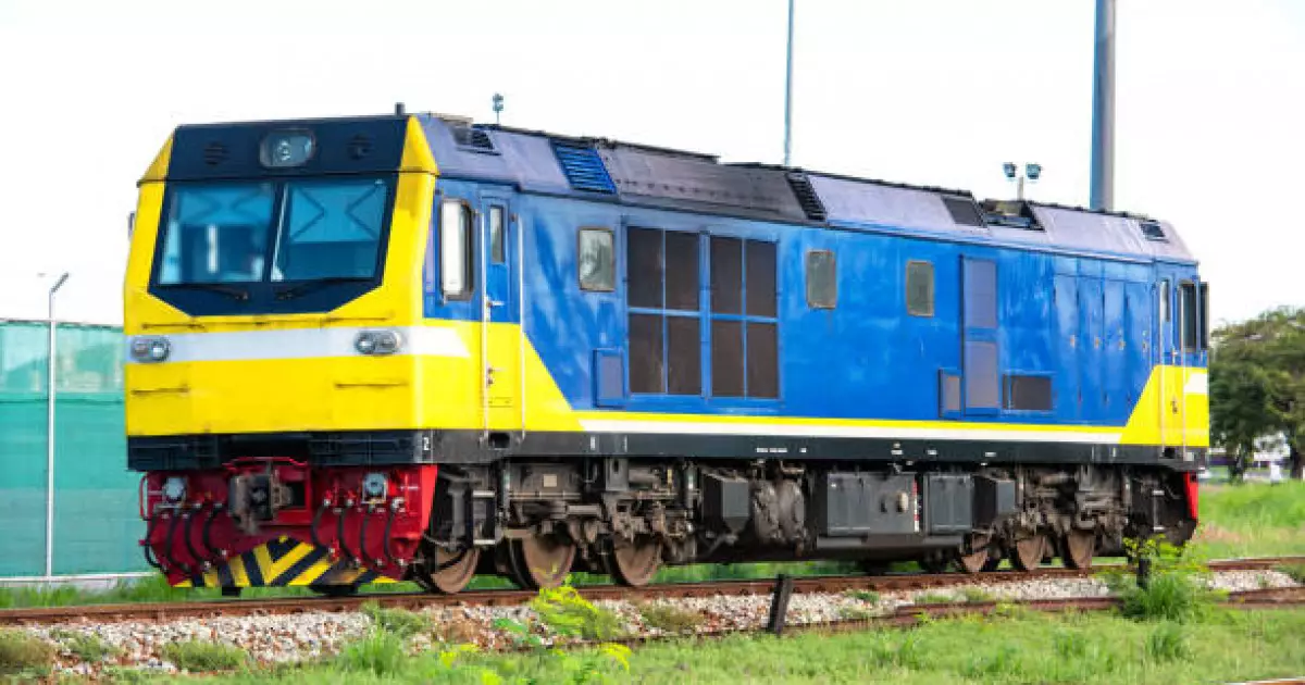   Ақтауда тепловоз бен жеңіл автокөлік түйісті   