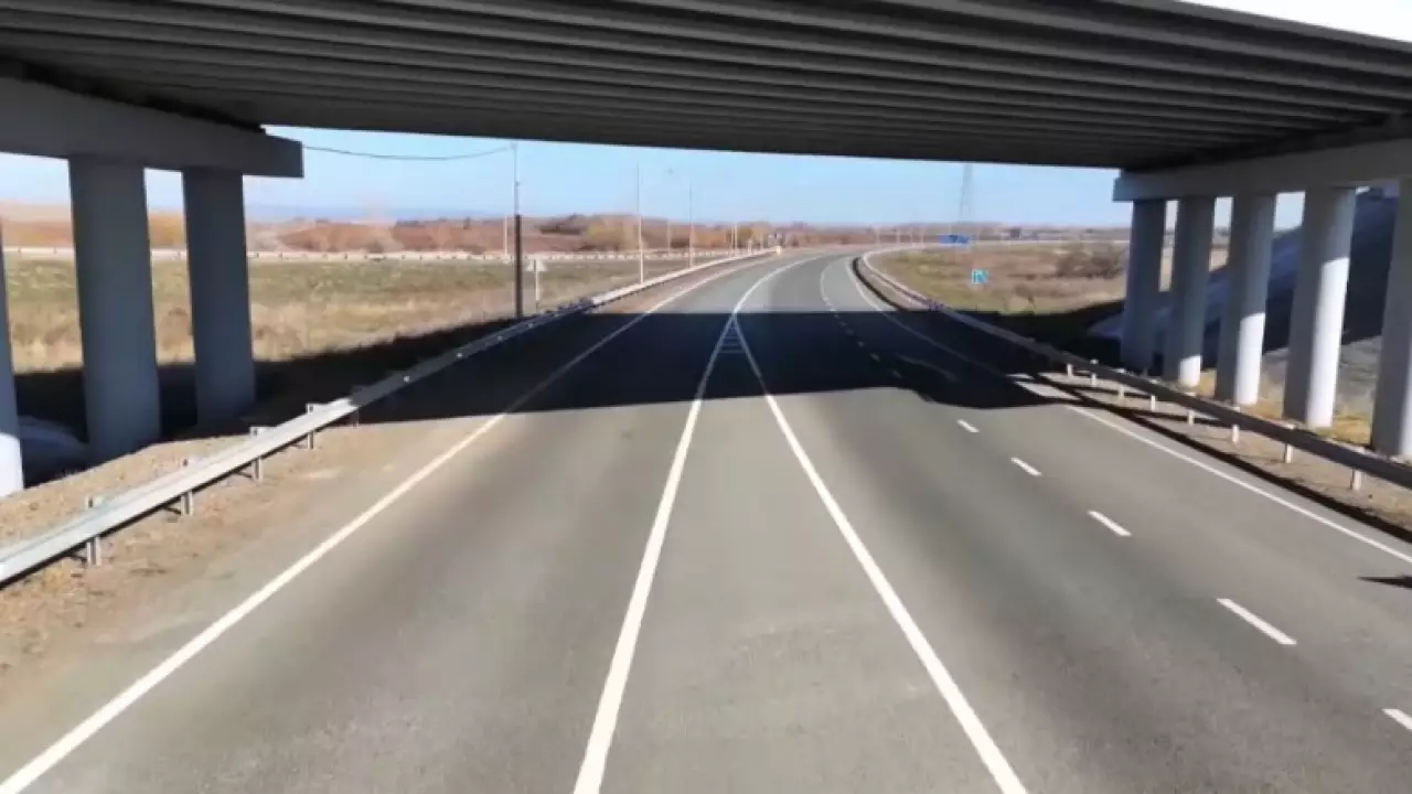 В ВКО завершили 13 дорожных проектов