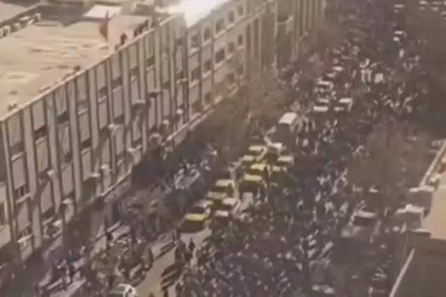 Иранда қақтығыстар барысында бірнеше адам қаза тапты