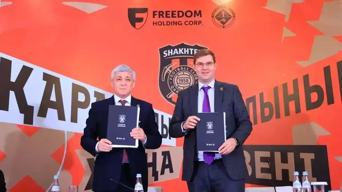 «Ресейден менеджер шақырған». Турлов сатып алғаннан кейін «Шахтер» клубында алауыздық күшейген