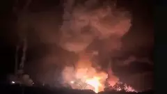 "Көшелерде оқ атылып жатыр". АҚШ әуе күштері Венесуэлаға соққы жасап, елдің күл-талқанын шығарды деп хабарланды