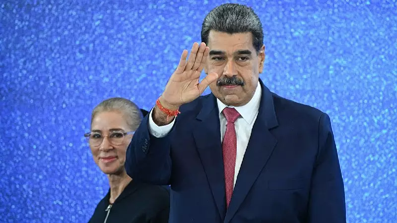 Шетелдік БАҚ: АҚШ соққысынан кейін Мадуроның қайда екені белгісіз