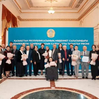 Деятелям культуры вручили государственные стипендии в Астане