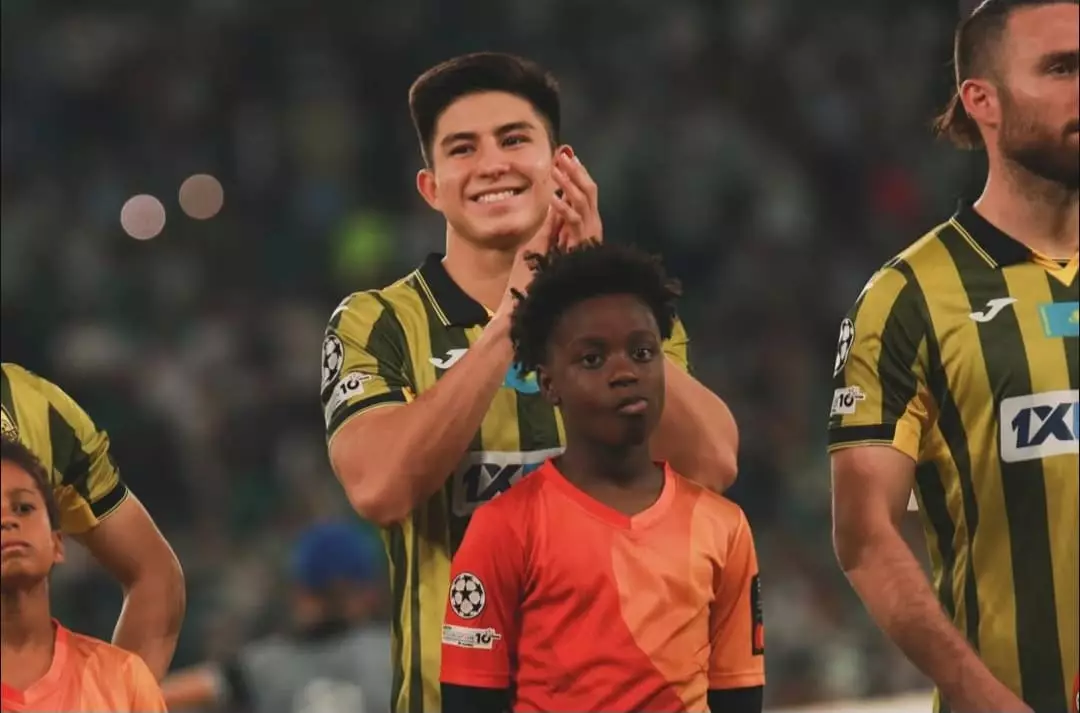 Дастан Сәтпаев «Алтын доп» иегерін шаң қаптырып кетті