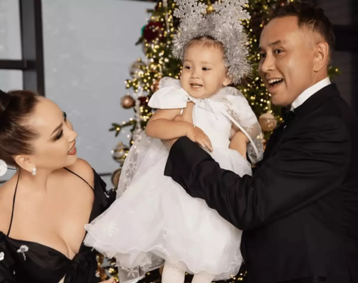 Казахстанцы обсуждают выступление Баян Алагузовой (ВИДЕО)