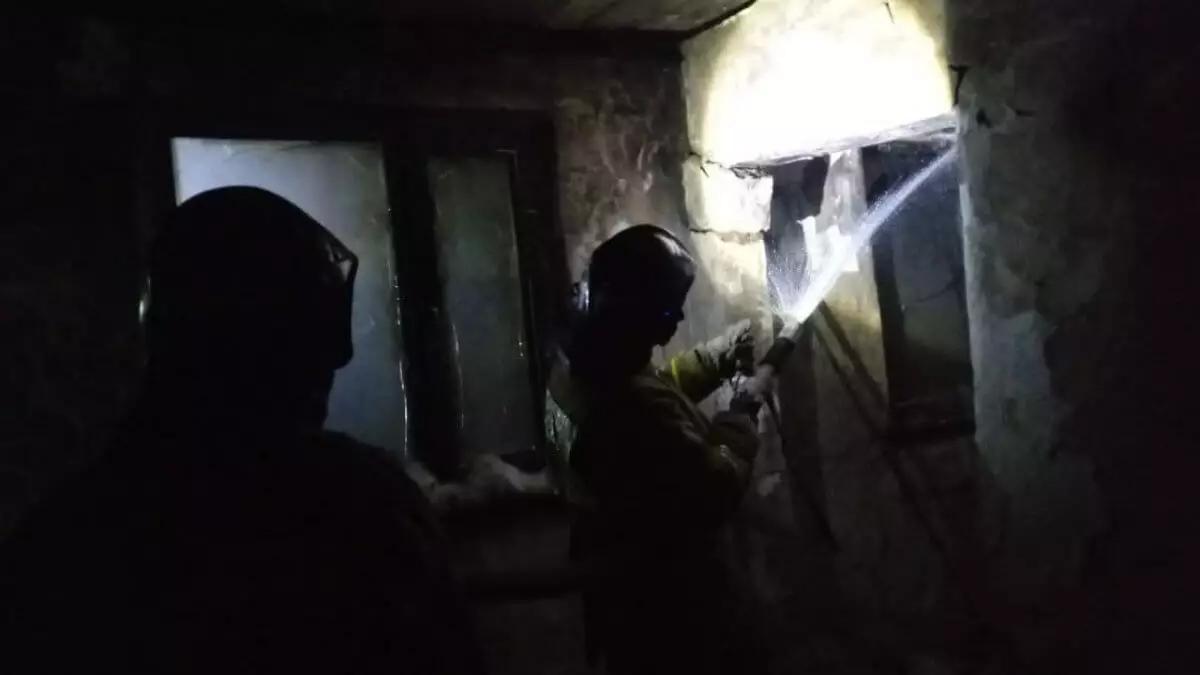 Хлопок баллона привел к возгоранию дома в Акмолинской области