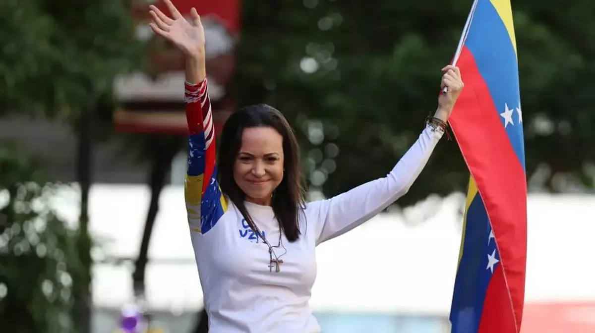 "Настал час свободы": лидер оппозиции Венесуэлы призвала к смене власти