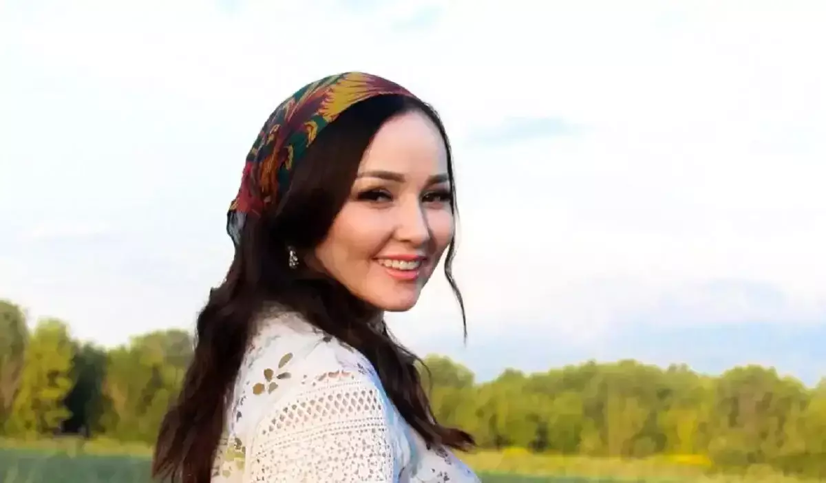 Жазира Байырбекова алғаш рет келінін көрсетті