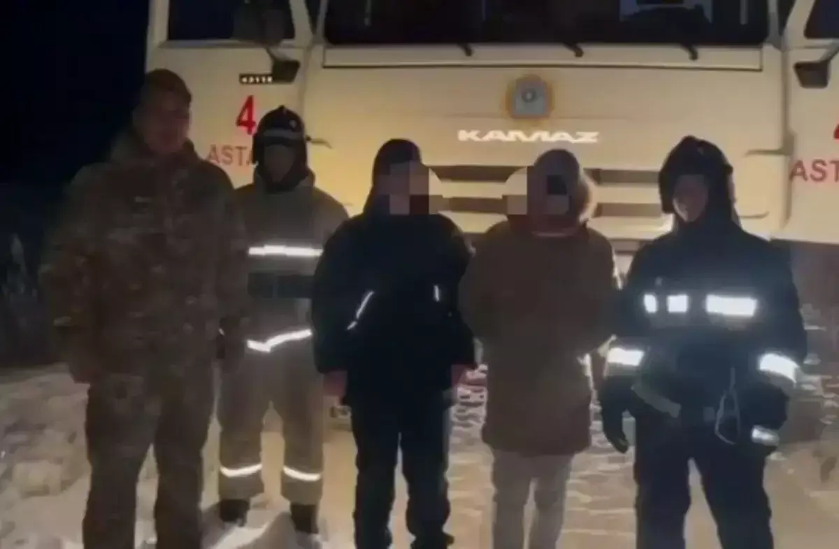 Двое детей пропали без вести у озера в Астане