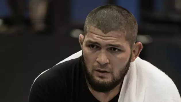 Хабибу Нурмагомедову cходу "отдали" титул UFC