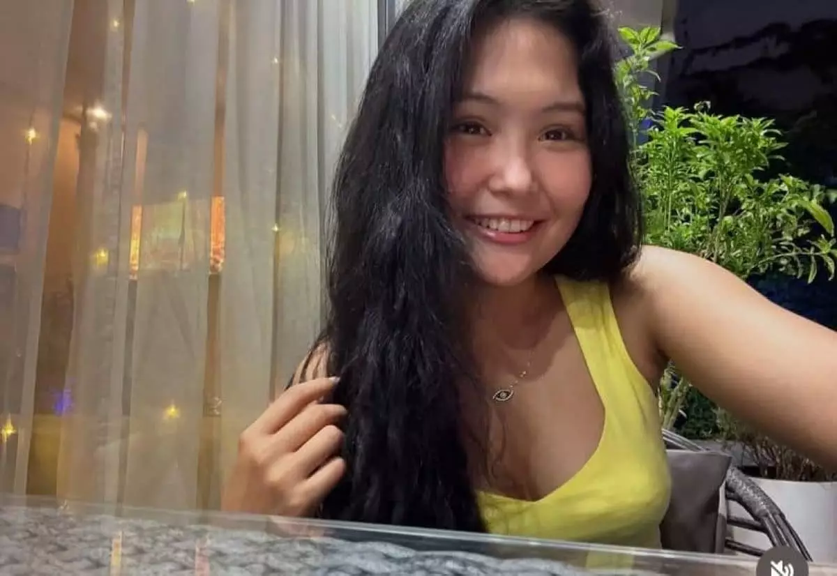 Сүйіктісі кім? Бибісара Асаубаева сақинасын көрсетті