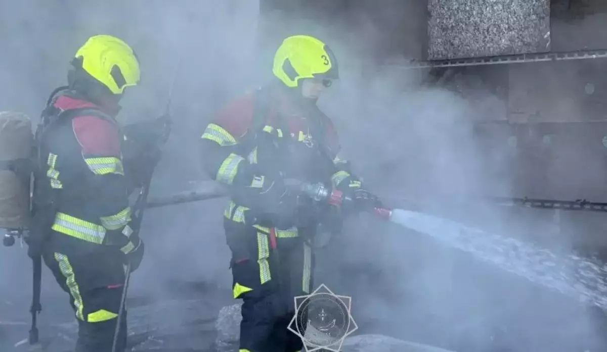 Алматыда пәтерден өрт шықты