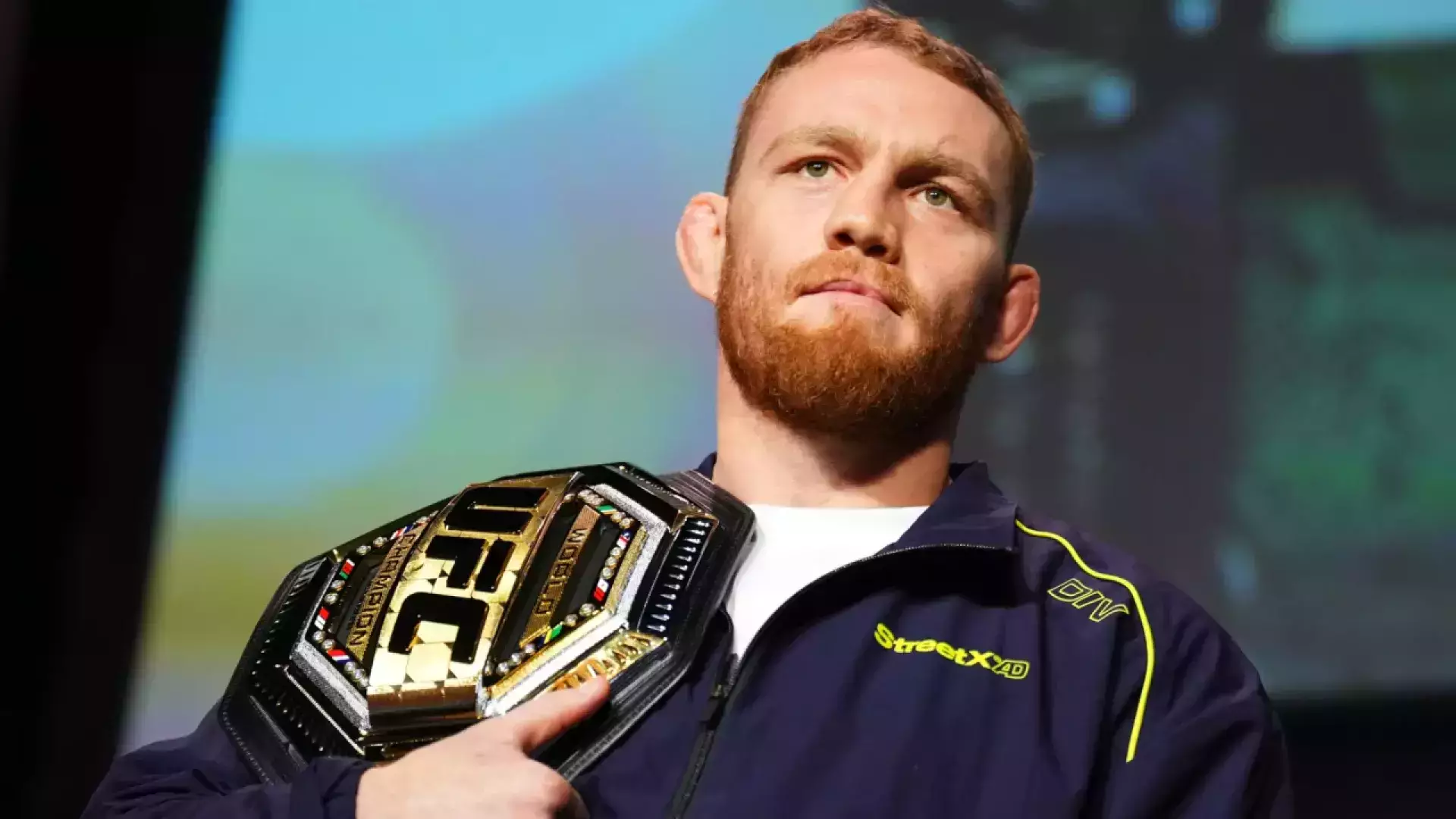 Экс-чемпион UFC бросил вызов Шавкату Рахмонову