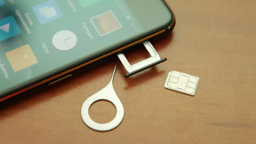 Казахстанцам напомнили о новых правилах покупки SIM-карт