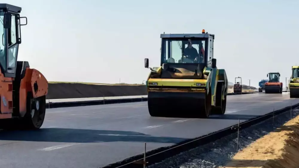 Қазақстанда биыл қай жолдар жөнделеді?