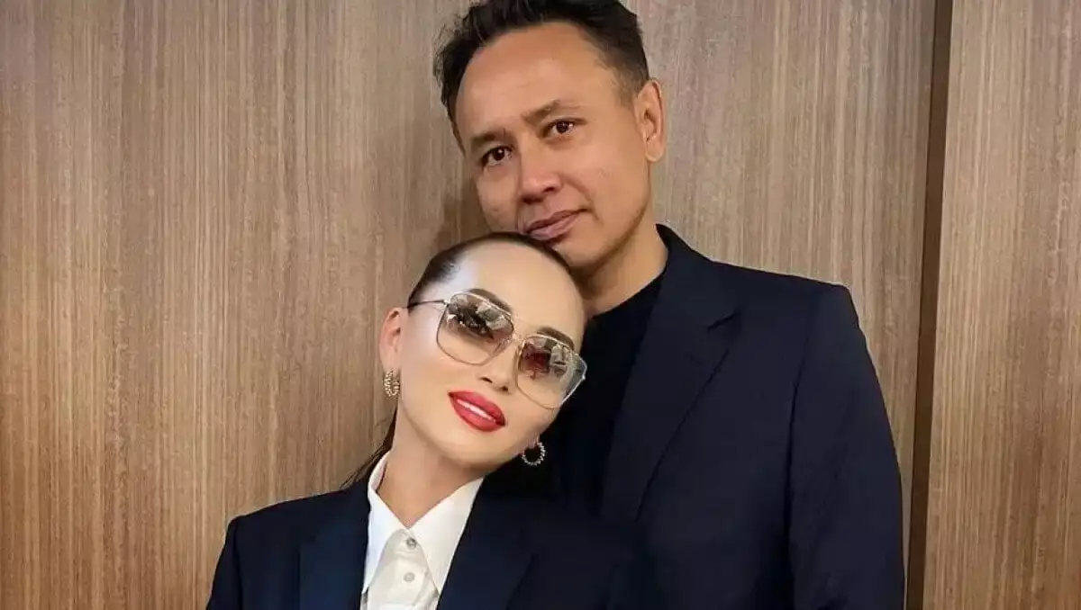 «Әке-шешесі Турсен мен Баяша»: Баян Алагөзова ұлды болды ма?