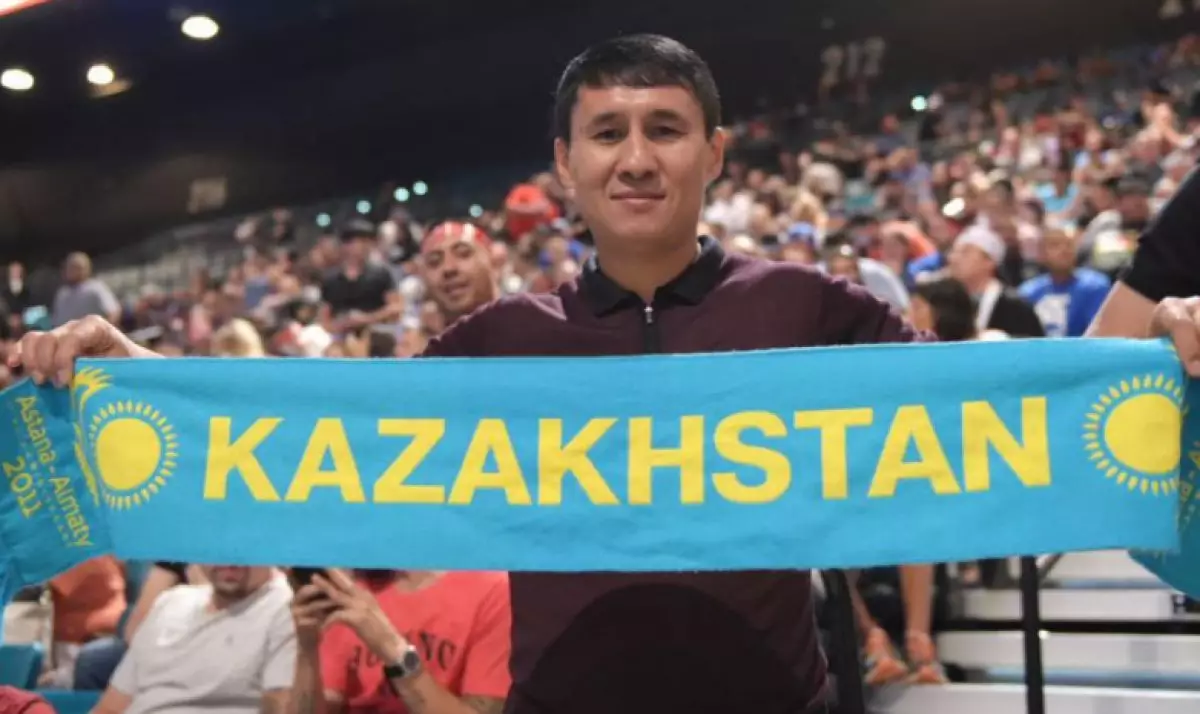 «Артында алты баласы қалды»: Танымал қазақ боксшысы қара жамылды