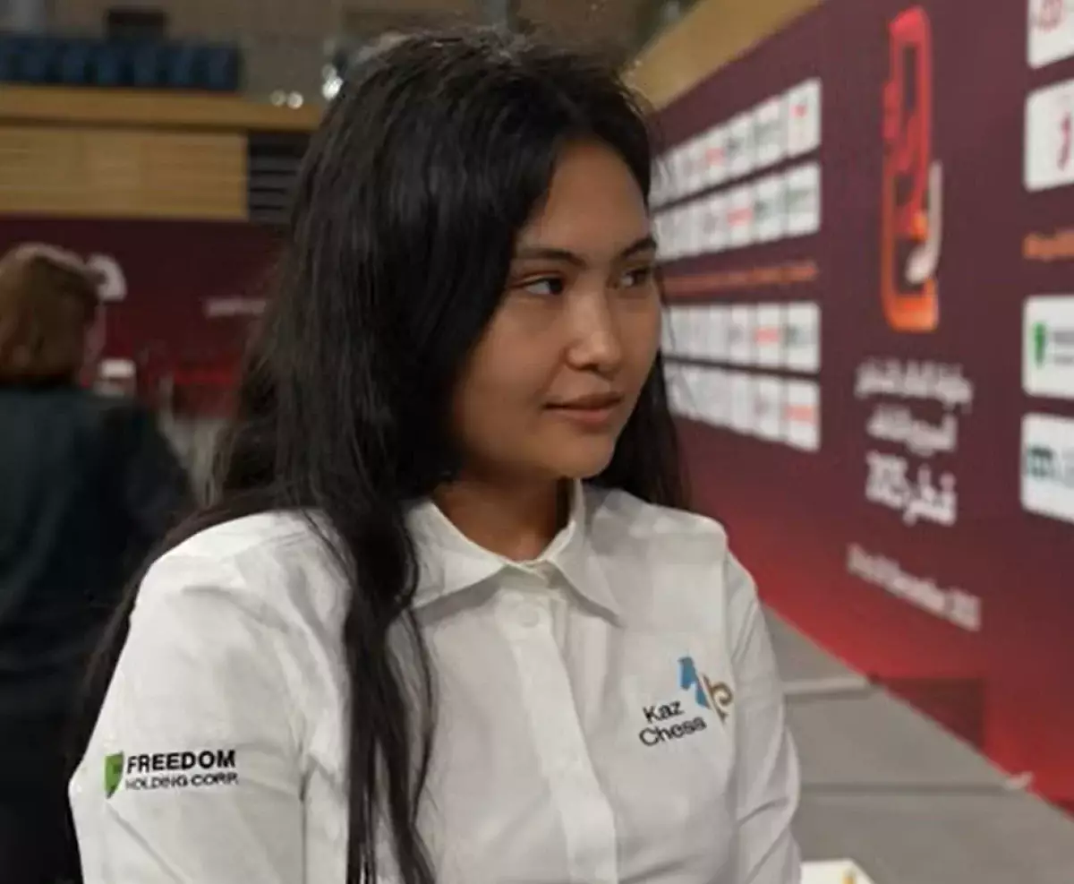 Бибисара Асаубаева вошла в топ-3 шахматисток мира