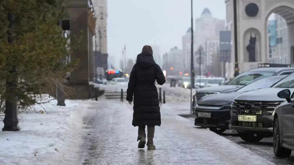 Туман сменится снегом и метелью. Погода в городах Казахстана на понедельник