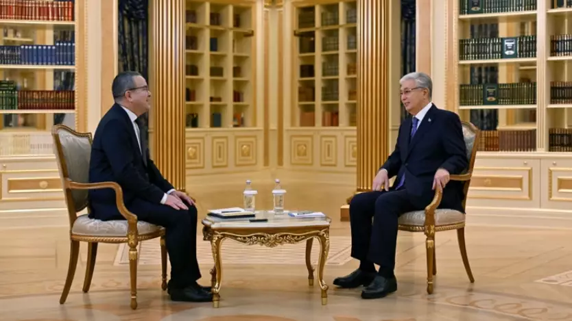 "Маған қызық емес": Тоқаев Назарбаевтың Мәскеуге сапары туралы айтты